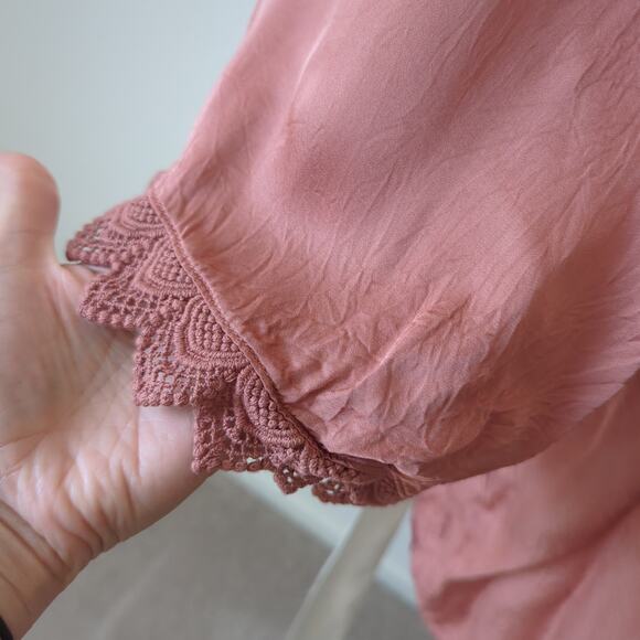 Anthropologie BHLDN Womens Small S/M Robe Viscose Silky Pink Rose Bathrobe Sexy - Picture 7 of 10